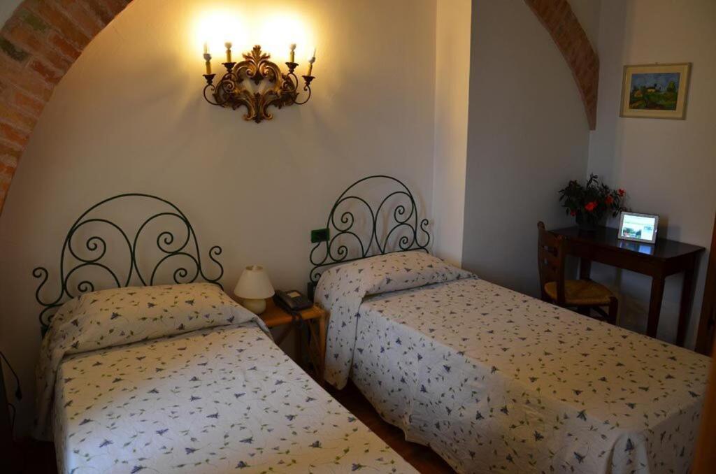 カタンザーロ ボルゴ ピアッツァ Bed & Breakfast 部屋 写真
