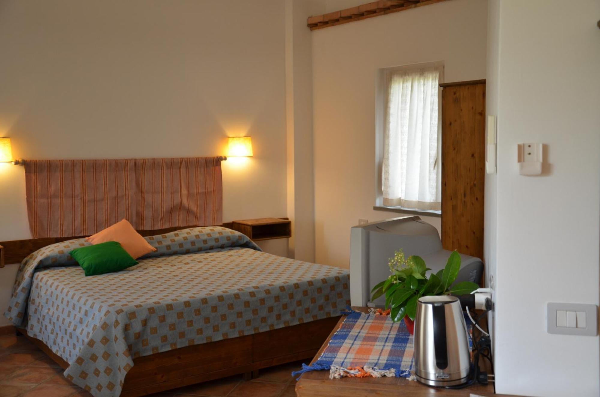 カタンザーロ ボルゴ ピアッツァ Bed & Breakfast 部屋 写真